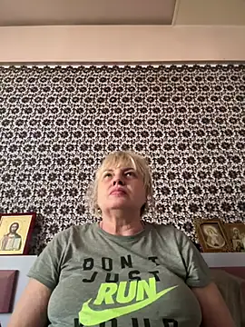 Snapshot of AnastasiaGrey777 chatting on 06/21/26, 05:08 AnastasiaGrey777 online show from 06/21/26, 05:08