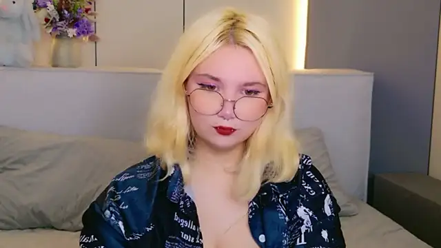 Cassey Well online show from 05/25/26, 10:36
