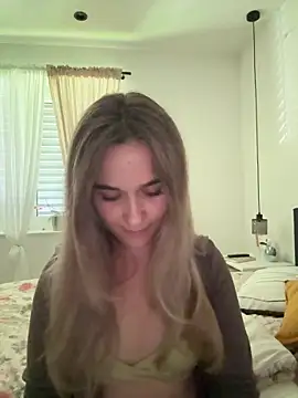 LillyStarr online show from 06/02/26, 01:33