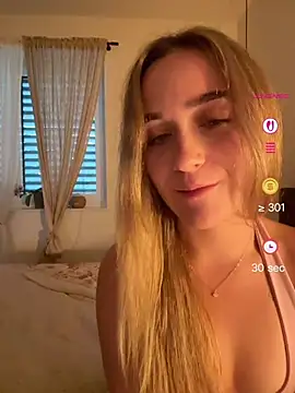 LillyStarr online show from 07/28/26, 06:20