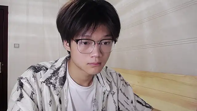 XJ-XIAOXIAO online show from 05/05/26, 08:23