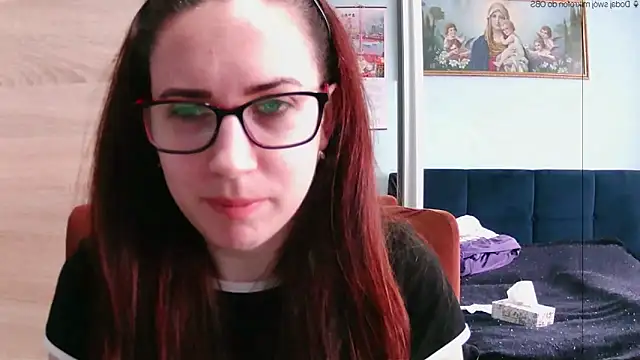 Snapshot of EmilyHotAngel chatting on 05/11/26, 09:43 EmilyHotAngel online show from 05/11/26, 09:43
