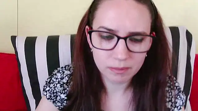 Snapshot of EmilyHotAngel chatting on 06/24/26, 02:26 EmilyHotAngel online show from 06/24/26, 02:26
