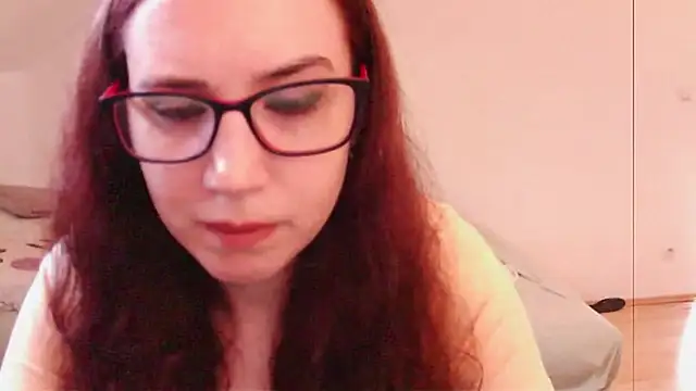 Snapshot of EmilyHotAngel chatting on 07/07/26, 12:52 EmilyHotAngel online show from 07/07/26, 12:52