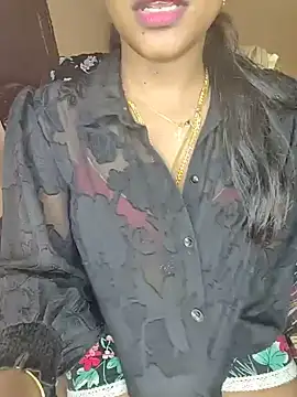 Snapshot of Tamil__Thara003 chatting on 07/27/26, 11:39 Tamil Thara003 online show from 07/27/26, 11:39