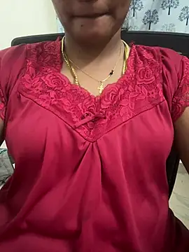 Snapshot of Tamil__Thara003 chatting on 07/10/26, 06:52 Tamil Thara003 online show from 07/10/26, 06:52