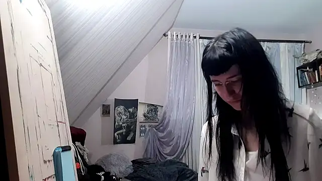 EthylAdkisson online show from 05/08/26, 08:23