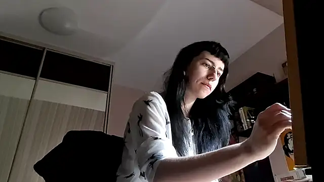 EthylAdkisson online show from 05/07/26, 10:13