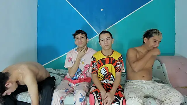 wild boys zs online show from 07/15/26, 05:25
