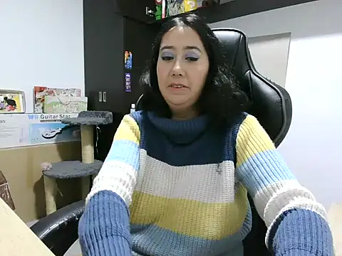 Snapshot of saramaSS chatting on 05/22/26, 04:10 saramaSS online show from 05/22/26, 04:10