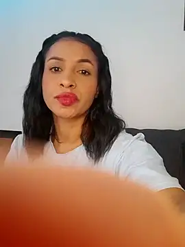 Snapshot of mell0102 chatting on 06/03/26, 01:12 mell0102 online show from 06/03/26, 01:12