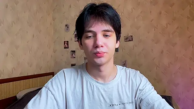 Snapshot of Zombde chatting on 07/02/26, 12:44 Zombde online show from 07/02/26, 12:44