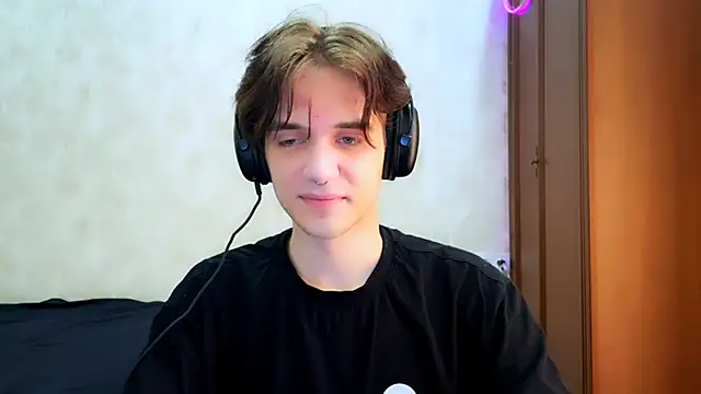 Zombde online show from 05/12/26, 01:17