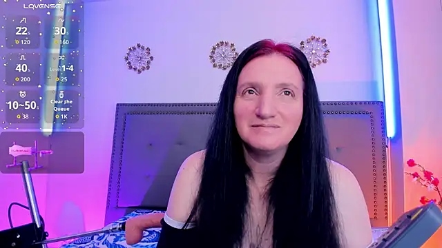 Snapshot of CloeMature chatting on 06/10/26, 02:13 CloeMature online show from 06/10/26, 02:13