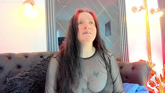 CloeMature online show from 08/06/26, 09:54