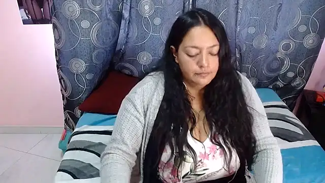 Snapshot of FabritziAPiel chatting on 05/30/26, 04:12 FabritziAPiel online show from 05/30/26, 04:12