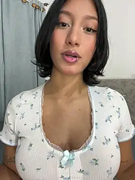 Snapshot of yazmin_rouse_ chatting on 07/09/26, 11:26 yazmin rouse online show from 07/09/26, 11:26