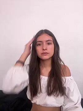 serenaa velvett online show from 05/20/26, 07:55