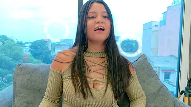 Eva-Apple online show from 05/17/26, 08:42