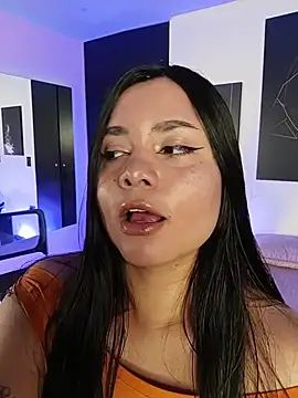 Eva-Apple online show from 05/09/26, 09:18