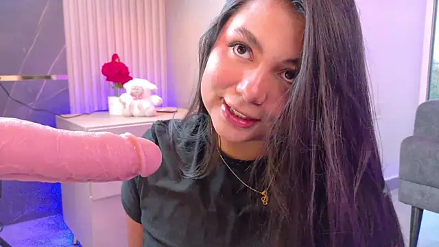 Eva-Apple online show from 07/28/26, 08:52