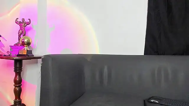 Snapshot of AlexRoyce_ chatting on 05/16/26, 09:41 AlexRoyce online show from 05/16/26, 09:41