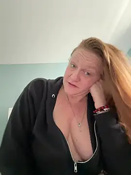 Kellilyn10 online show from 06/09/26, 03:35