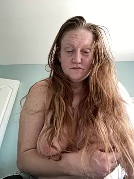 Kellilyn10 online show from 05/18/26, 04:12