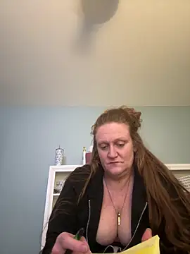 Kellilyn10 online show from 06/18/26, 02:32