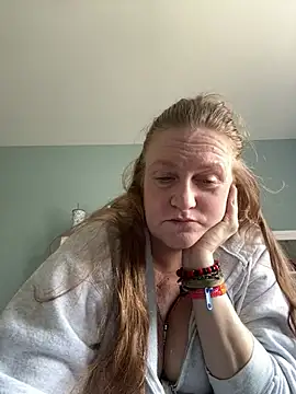 Kellilyn10 online show from 06/25/26, 05:51