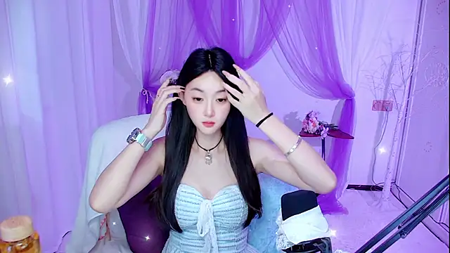 Tili Lucky online show from 08/05/26, 01:10