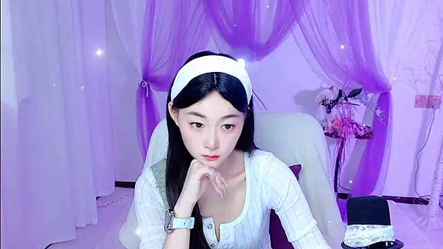 Tili Lucky online show from 07/08/26, 01:08