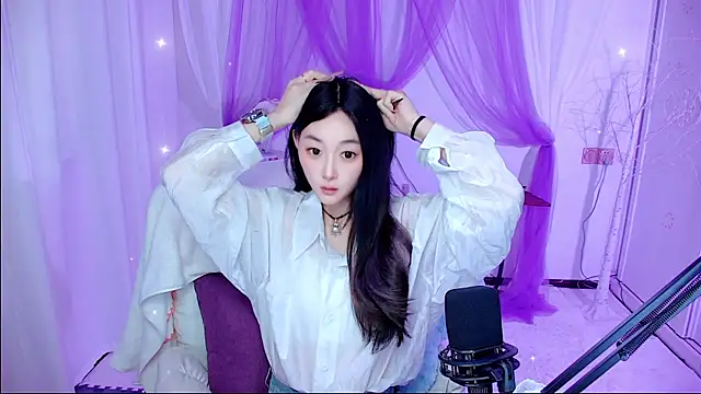 Tili Lucky online show from 08/07/26, 04:40