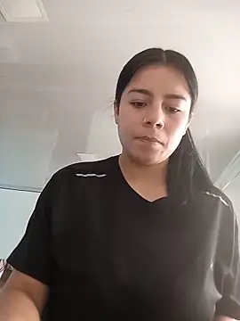adhara-montiel online show from 05/21/26, 06:38