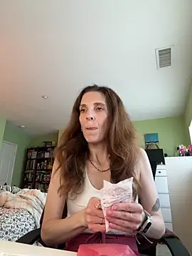 Raevyn online show from 06/13/26, 11:02