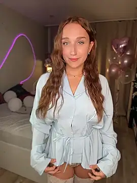 jenniferwalkers online show from 06/27/26, 07:53