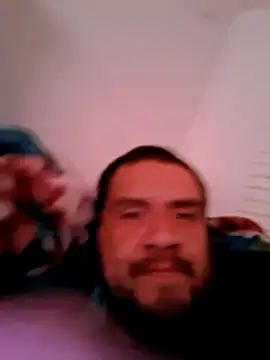 Snapshot of Almircorral2211 chatting on 06/19/26, 07:47 Almircorral2211 online show from 06/19/26, 07:47