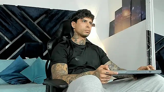 EdoardoJS online show from 05/19/26, 11:12