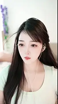 Snapshot of singer-wenwan chatting on 05/21/26, 09:17 singer-wenwan online show from 05/21/26, 09:17