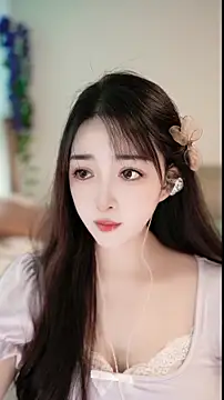 Snapshot of singer-wenwan chatting on 05/18/26, 06:51 singer-wenwan online show from 05/18/26, 06:51