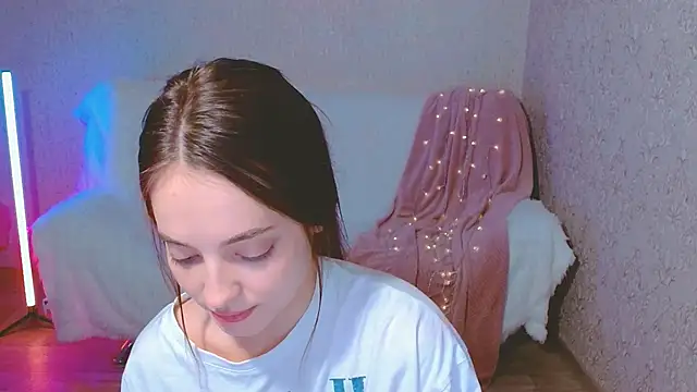Snapshot of SiennaMia chatting on 06/03/26, 04:33 SiennaMia online show from 06/03/26, 04:33