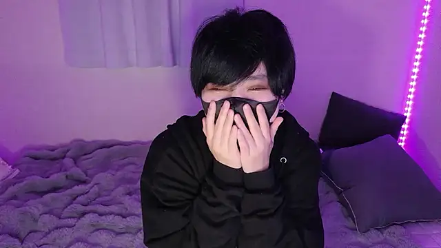 Snapshot of boyishmikuri chatting on 07/02/26, 02:01 boyishmikuri online show from 07/02/26, 02:01