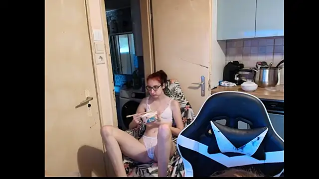 Sexycouple3518 online show from 05/27/26, 03:52