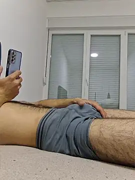 Snapshot of kurdishboy69 chatting on 05/27/26, 11:01 kurdishboy69 online show from 05/27/26, 11:01