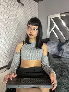 AntonellaCooper Pink online show from 05/12/26, 05:30