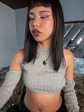 AntonellaCooper Pink online show from 06/25/26, 10:04