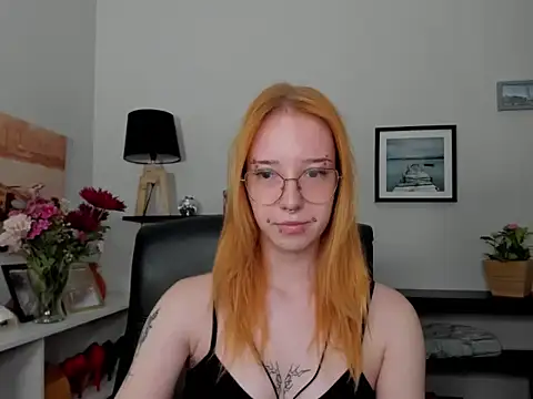 Snapshot of foxSonya chatting on 07/09/26, 05:41 foxSonya online show from 07/09/26, 05:41