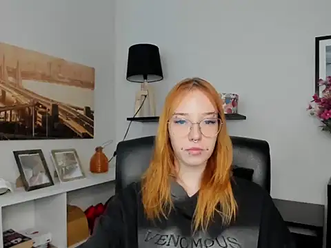 foxSonya online show from 05/18/26, 05:34