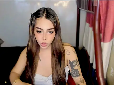 ArianaLore online show from 06/12/26, 04:16