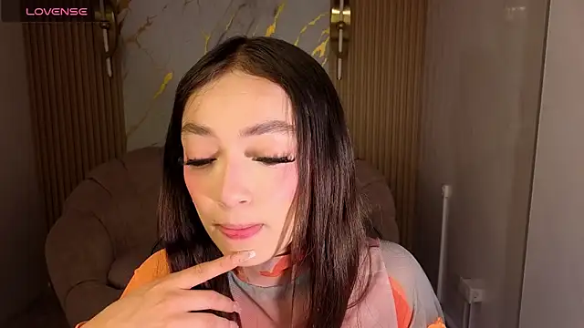 Cinnamon b online show from 06/20/26, 12:54